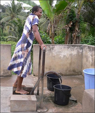 20120513-Pumping Water Jukwa Village Ghana.jpg